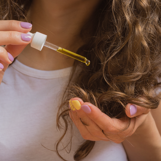 The Ultimate Guide to Essential Oils for Hair Loss